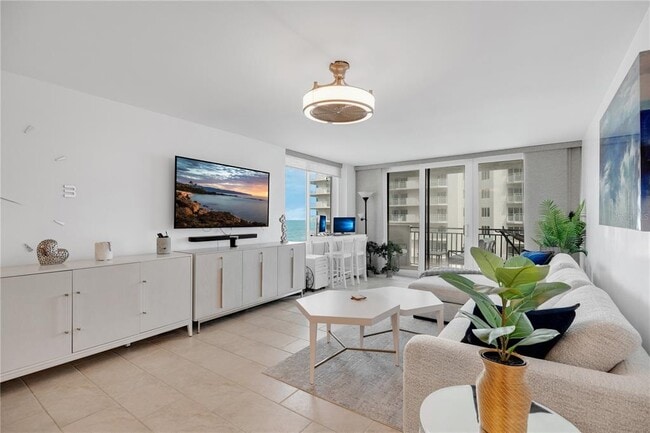 Building Photo - 2947 S Atlantic Ave