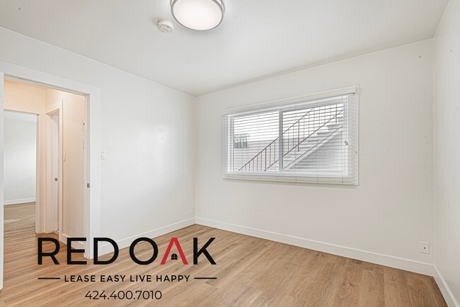 Foto del edificio - 515 S St Andrews Pl