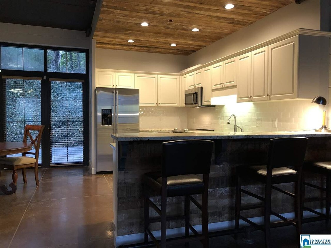 Foto principal - 1880 Red Mountain Ln