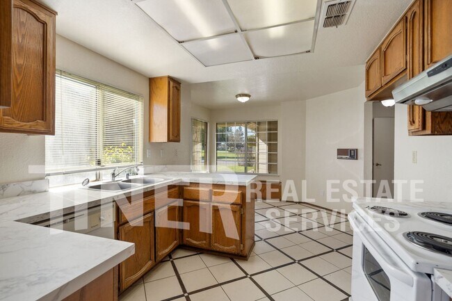 Building Photo - 8057 Helmsdale Dr