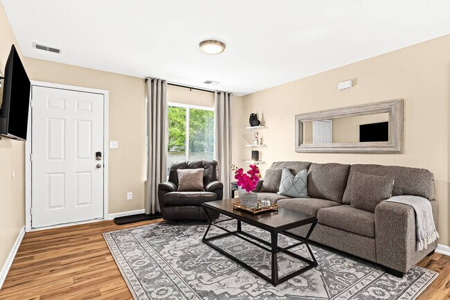 Foto del edificio - 18415 Sharon Ln