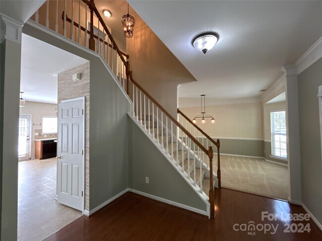 Foto del edificio - 8316 Misty Lilac Dr