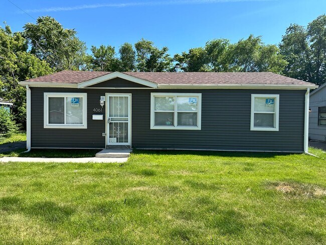 Foto del edificio - Updated 3 Bedroom Home in Gary