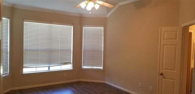 Building Photo - 506 Calloway Dr