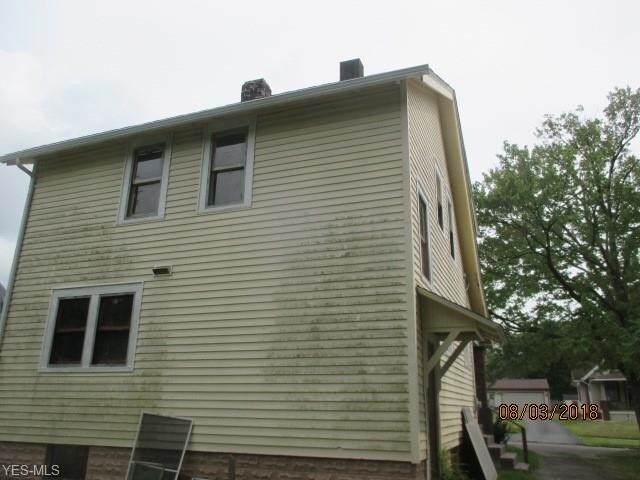 Foto del edificio - 916 Sherwood Ave