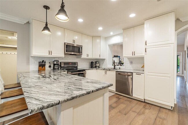 Foto del edificio - 4215 W Zelar St