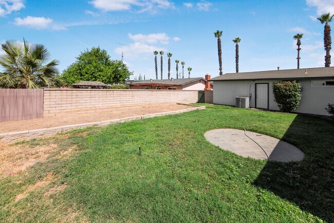 Building Photo - Charming Moreno Valley Home