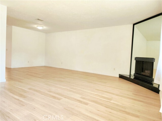 Foto del edificio - 3733 N Harbor Blvd