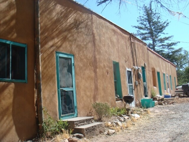  - 718 Old Santa Fe Trl