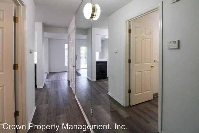 Building Photo - 2 br, 2.5 bath House - 2365 Crestview Dr S