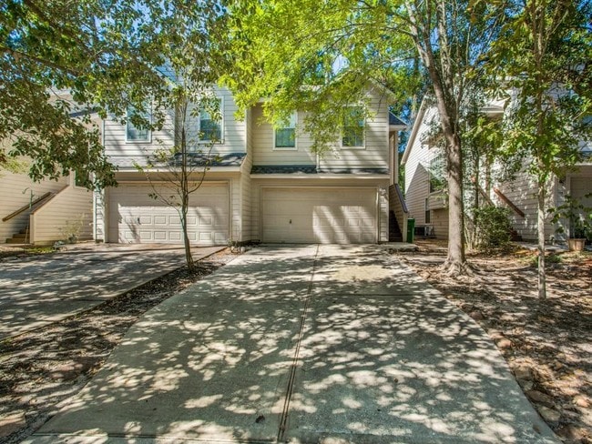 Building Photo - 111 N Villa Oaks Dr