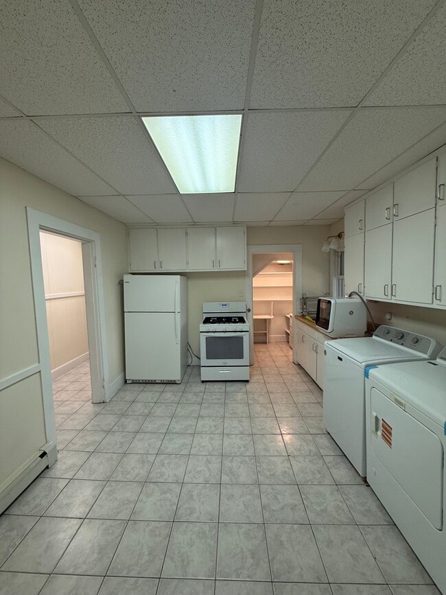 Kitchen with pantry - 39 Newtonville Ave