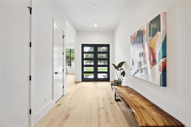 Foto del edificio - 8506 Westview Dr