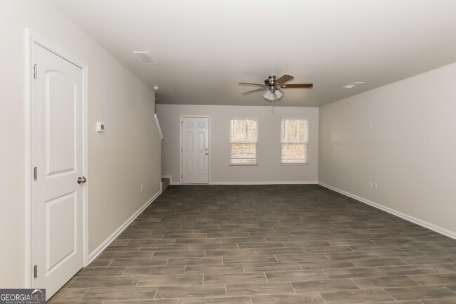 Foto del edificio - 2565 Wood Bend Ln