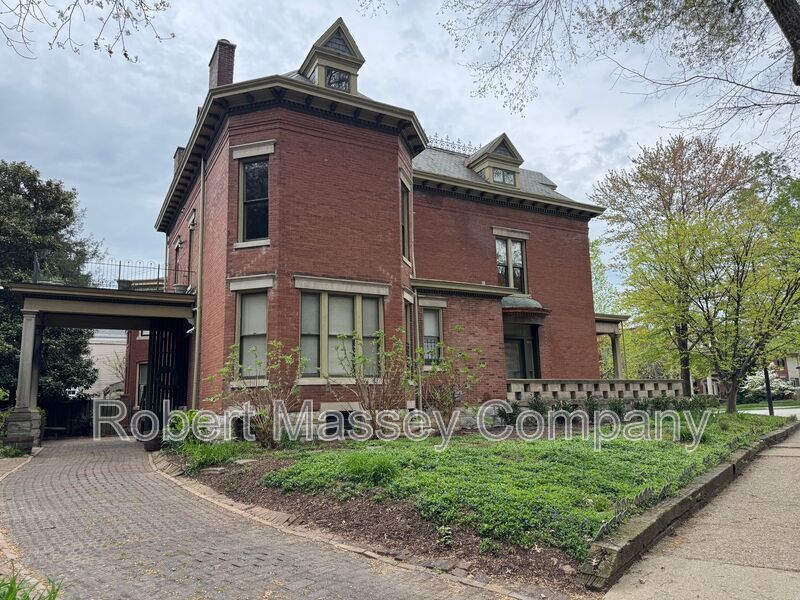 Foto principal - 2101 Cherokee Pkwy