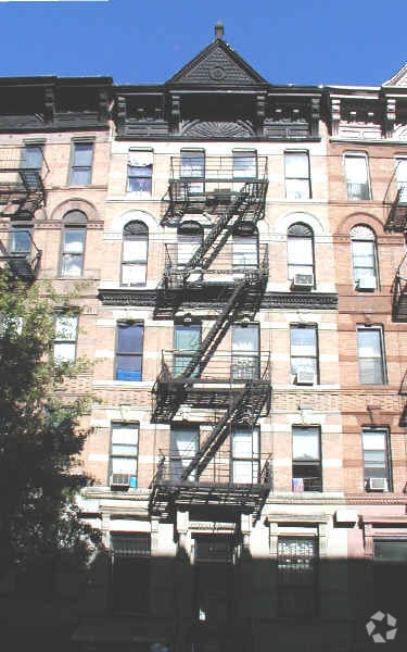 Building Photo - 59 W 105th St