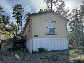 Building Photo - 129 Bonanza Dr