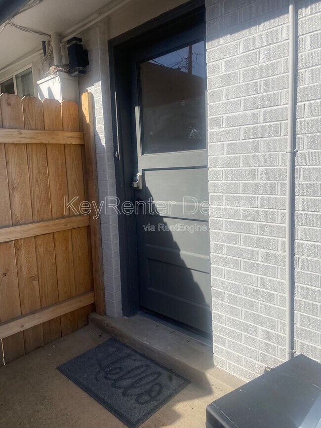 Foto del edificio - 6636 Depew St