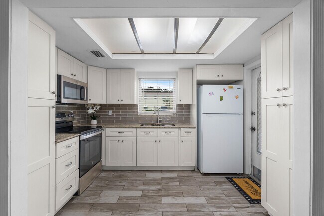 Foto del edificio - 410 NE 17th Ave