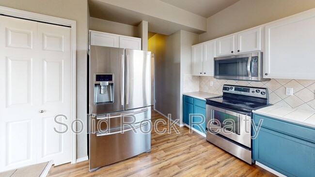 Building Photo - 4650 Crow Creek Dr