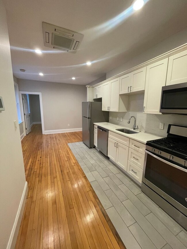 Photo - Avl NOW - No Fee! Renovated 1.5BR in Allst... House