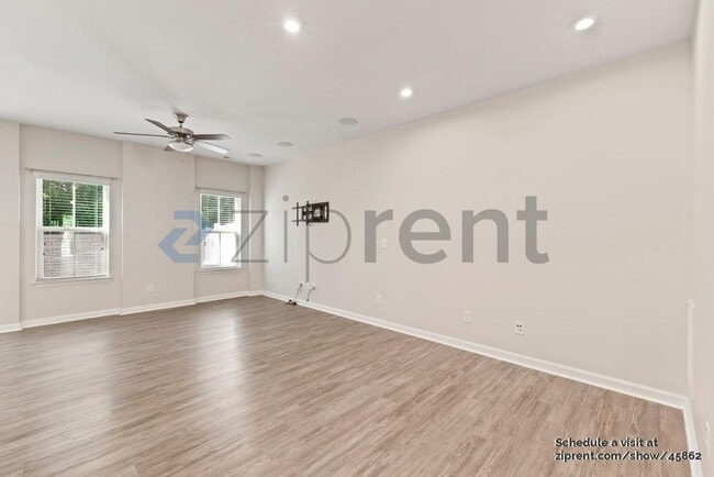 Foto del edificio - 403 Park Meadows Dr