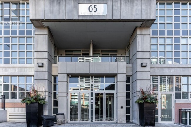 Photo du bâtiment - 65-1265 E Liberty St