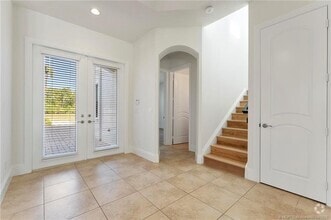Building Photo - 255 Calmo Cir