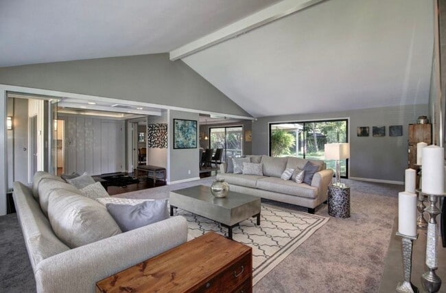 Photo - Elegant Fully Renovated 3/3 in Fair Oaks! House