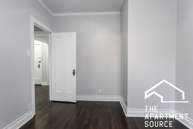 Foto del edificio - 6116 N Winthrop Ave