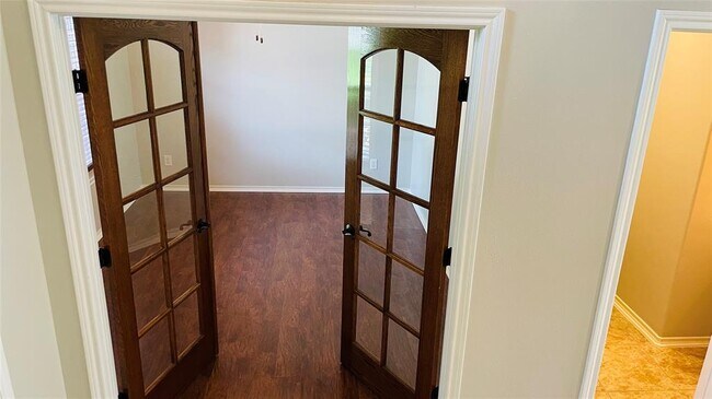 Building Photo - 22140 Knights Cove Dr