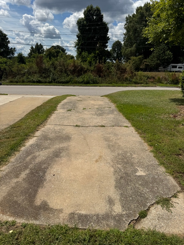 Building Photo - 405 Hampton Dr