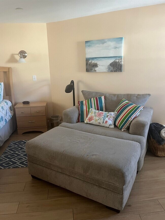 Building Photo - 18 Ocean Blvd