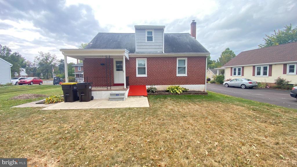 Primary Photo - 121 N 4th St