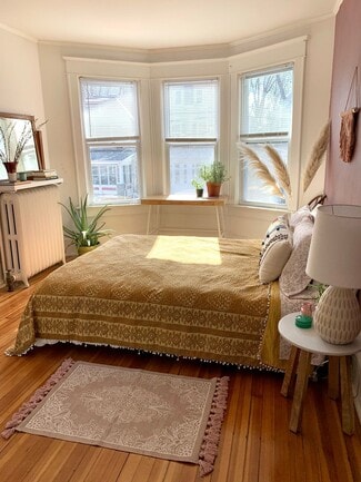 Building Photo - 25 Besch Ave