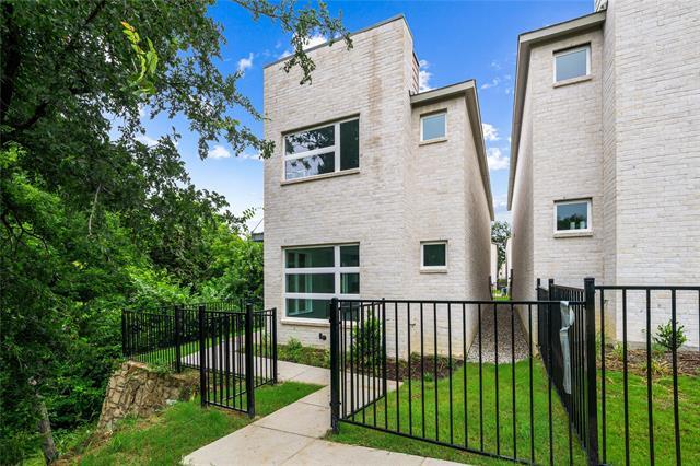 Foto principal - 321 Oakbend Dr