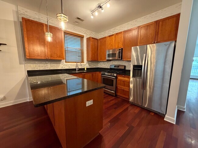 Foto del edificio - 1730 N Western Ave