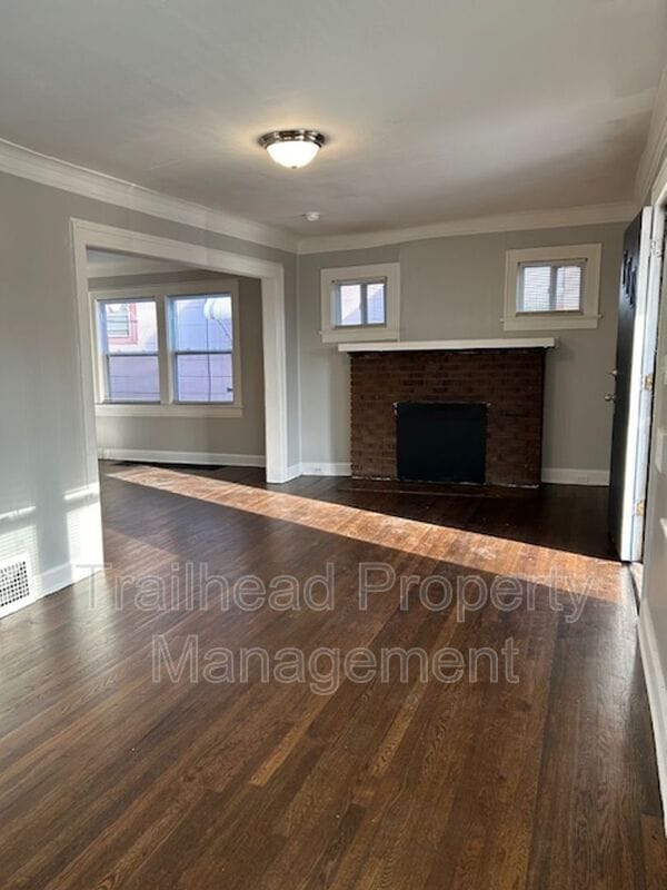 Building Photo - 4436 Flora Ave