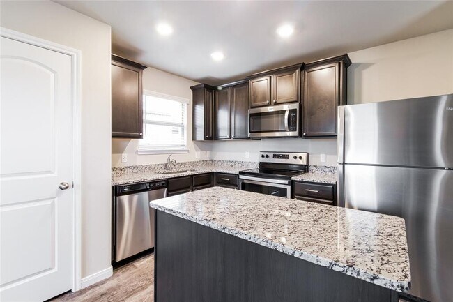 Foto del edificio - 1104 NW 5th St