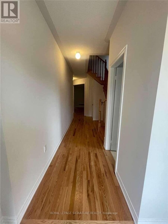 Building Photo - 404 Black Cherry Cres