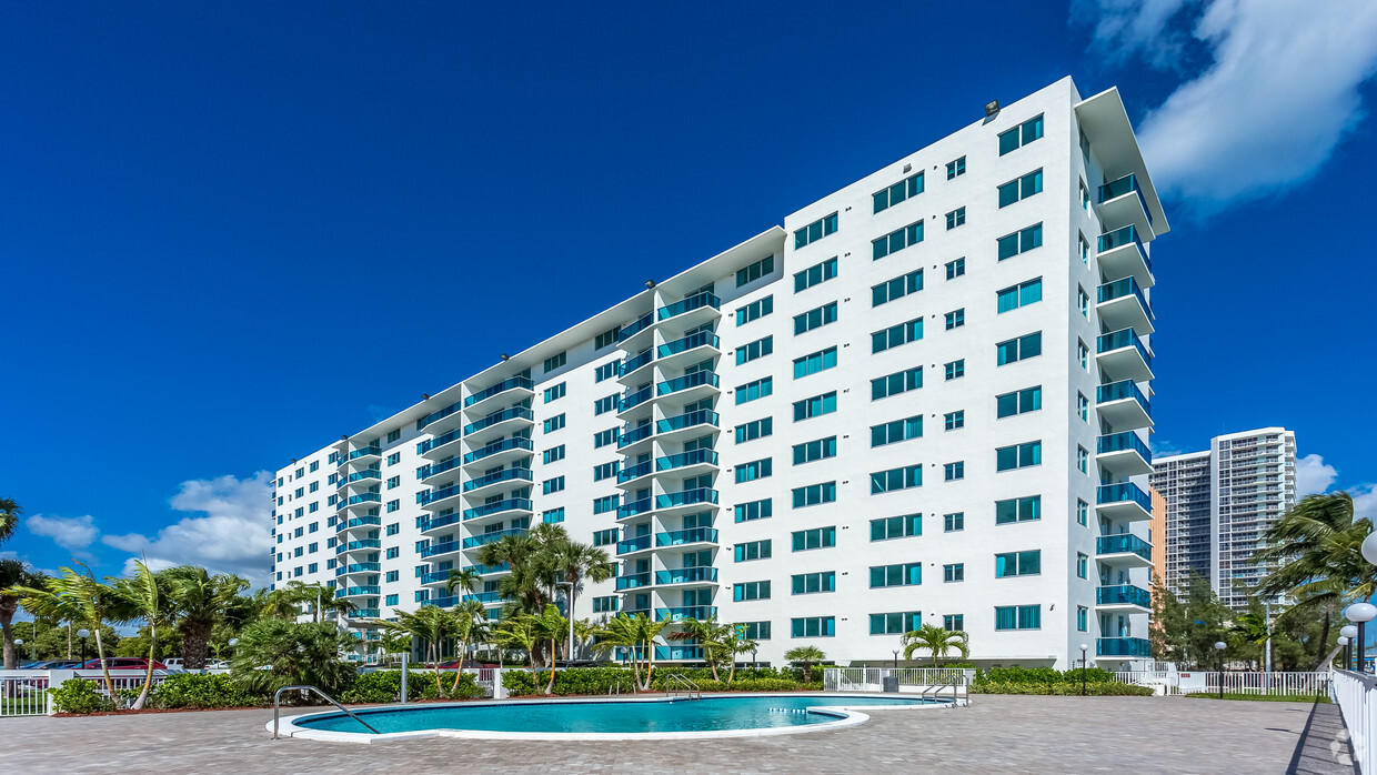 Foto principal - Wake Biscayne Bay North