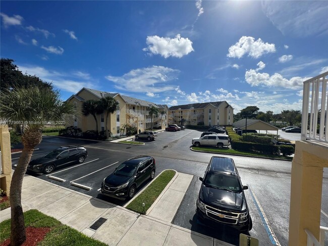 Building Photo - 6331 La Costa Dr
