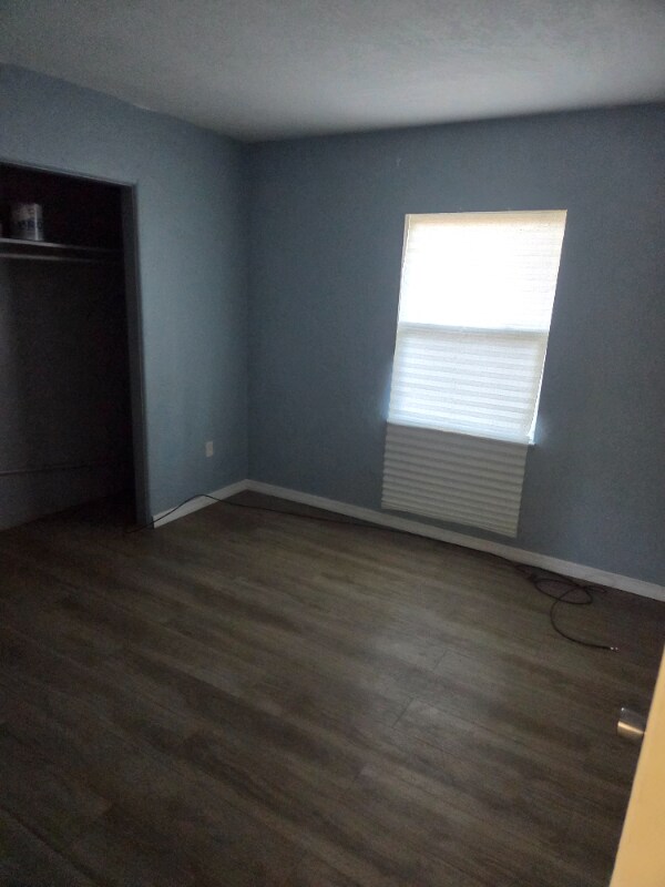 Foto del edificio - 1449 N Ronald Reagan Blvd