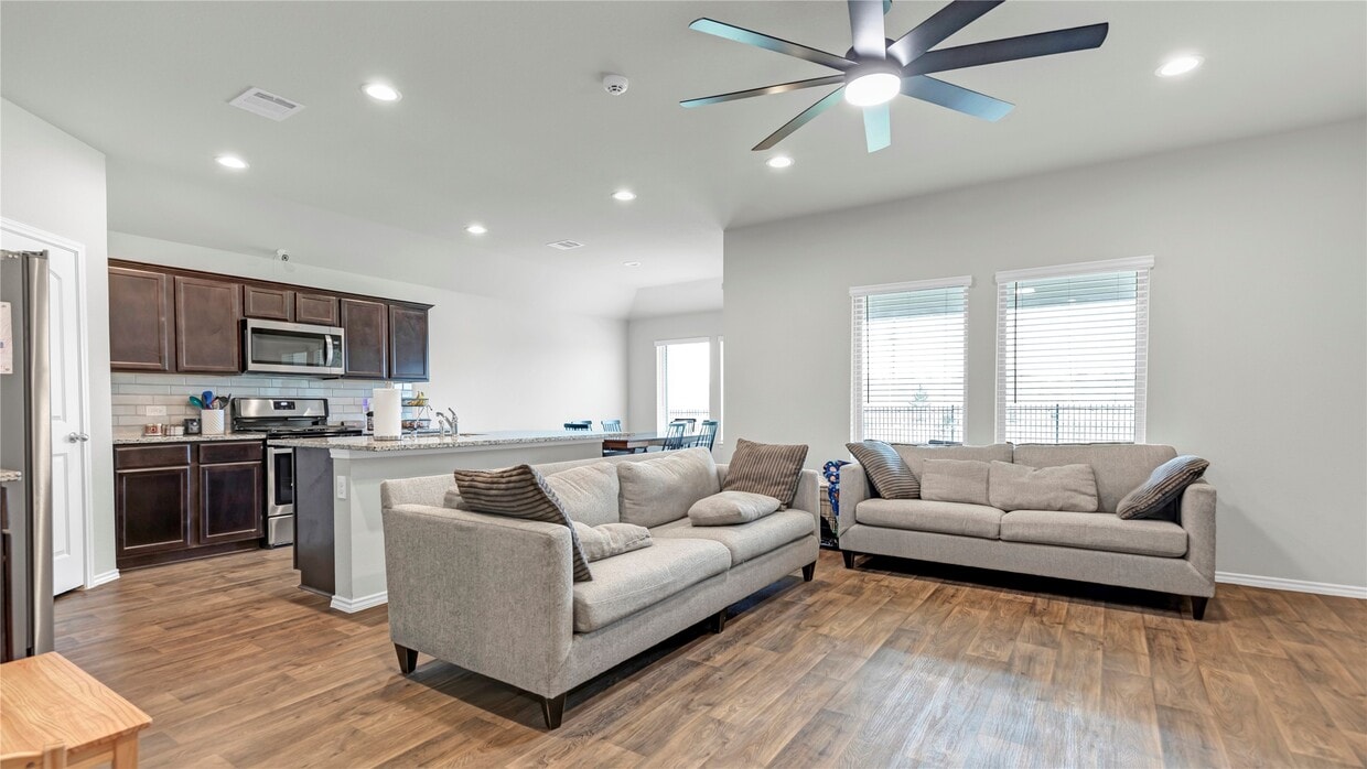 Foto del edificio - 14368 W Pine Heart Dr