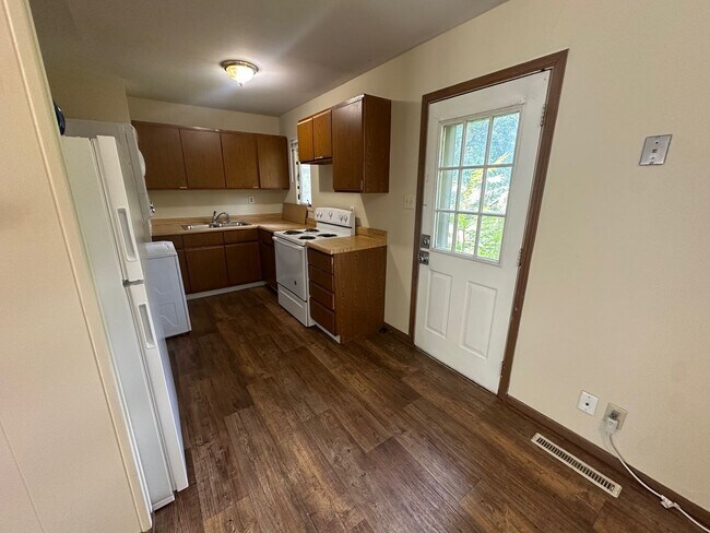 Foto del edificio - 1509 S Mattis Ave