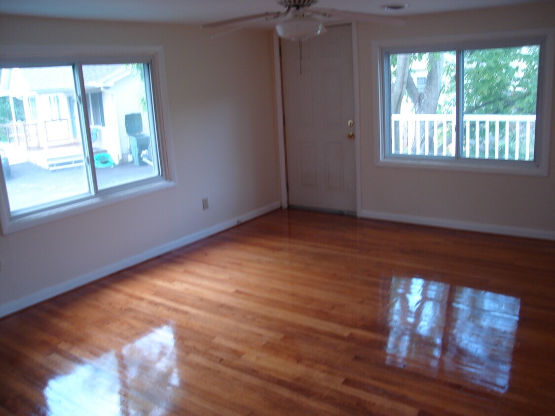 Foto del edificio - 7708 Edgewood Church Rd