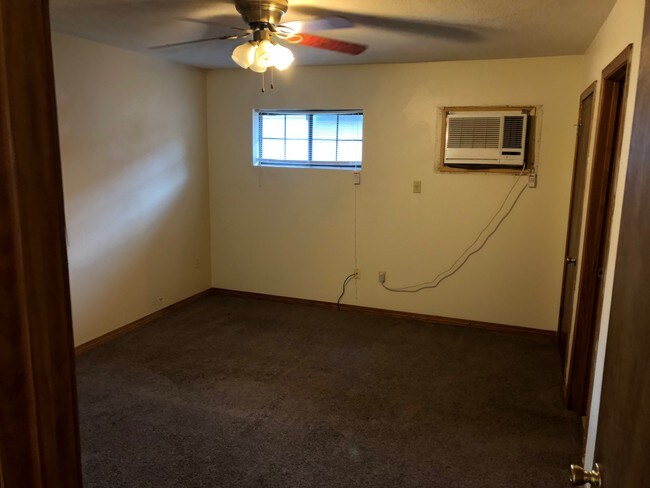 Foto del edificio - 13368 Berry Bowl Rd