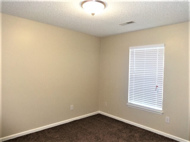 Building Photo - 166 Moon Dance Lane