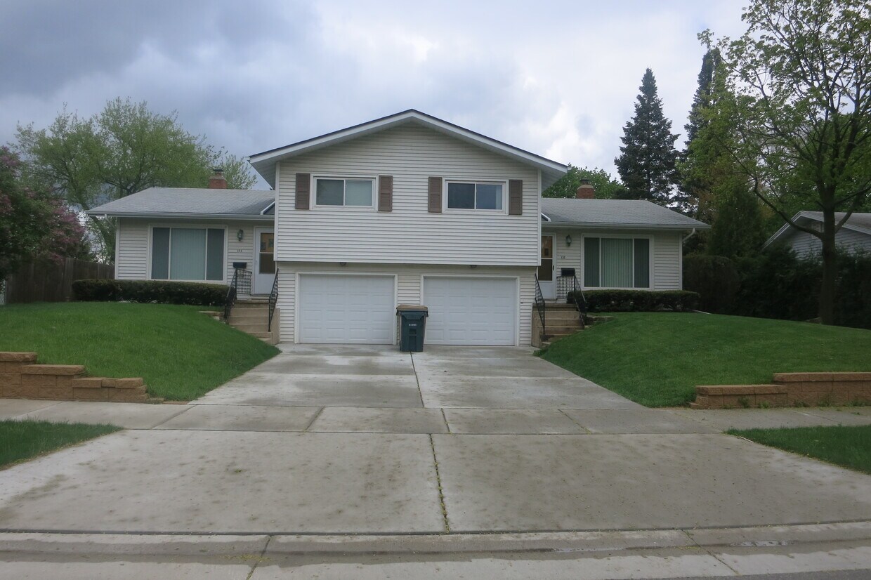 110 Tompkins Dr, Monona, WI 53716 Townhouse for Rent in Monona, WI