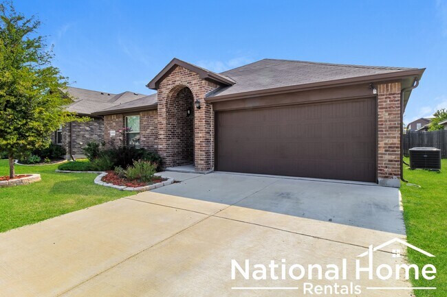 Building Photo - 1113 Forest Glen